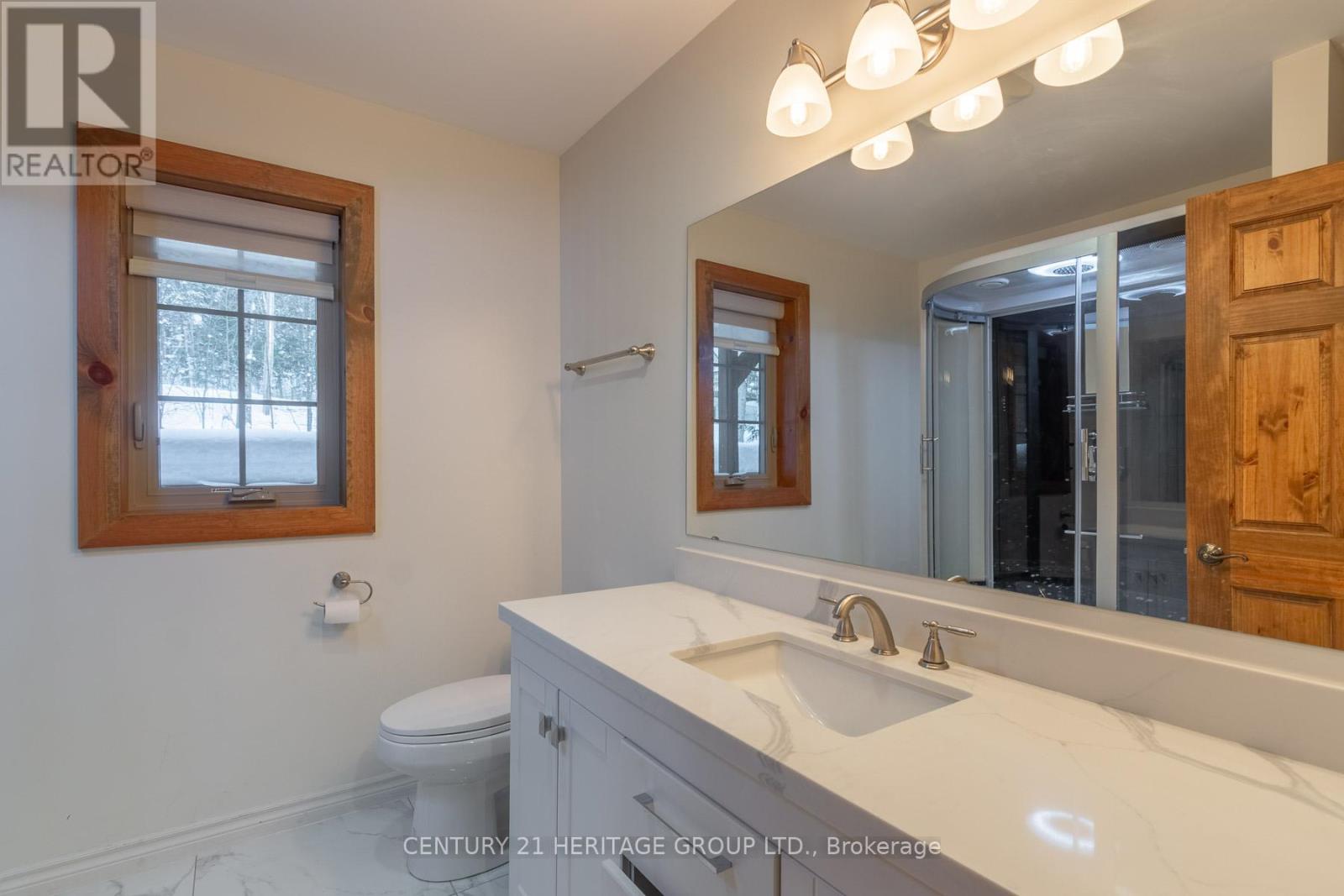 35 KEEFER STREET - 23