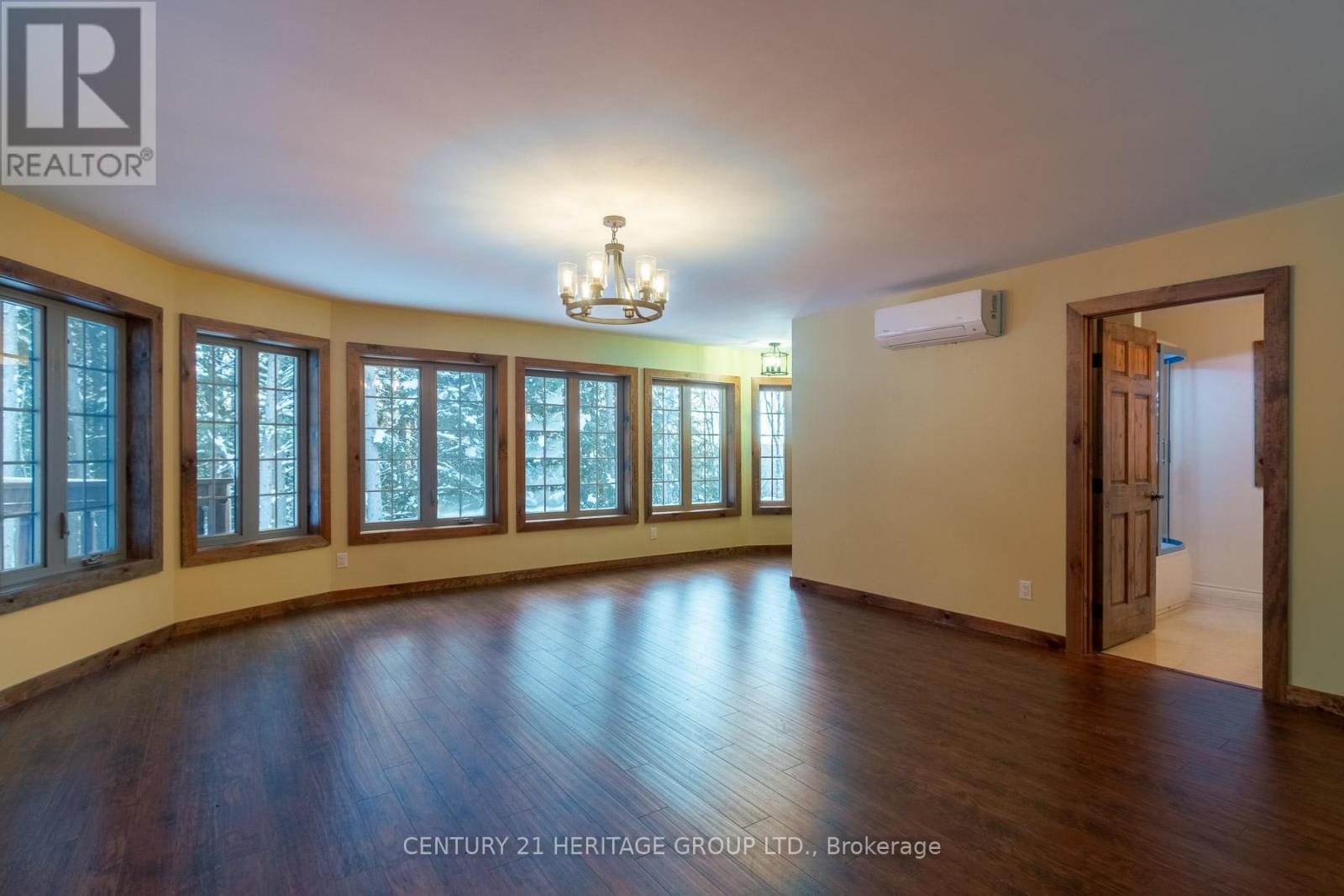 35 KEEFER STREET - 25