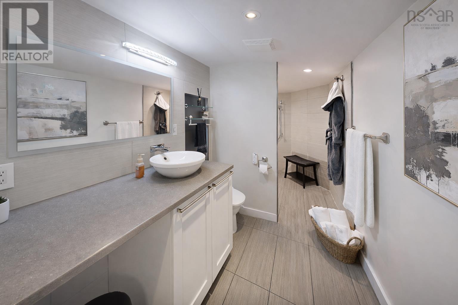 345 Whitehead Road - 30