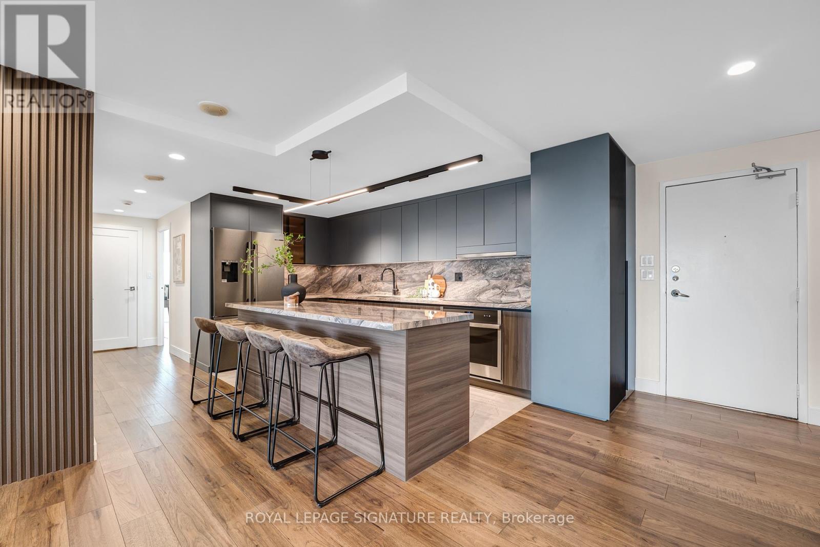 #1907 1555 FINCH AVENUE E - 10