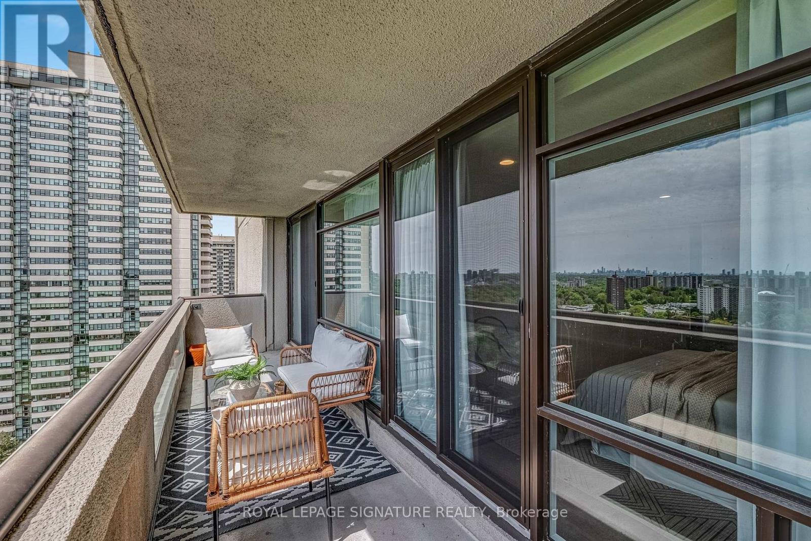#1907 1555 FINCH AVENUE E - 37