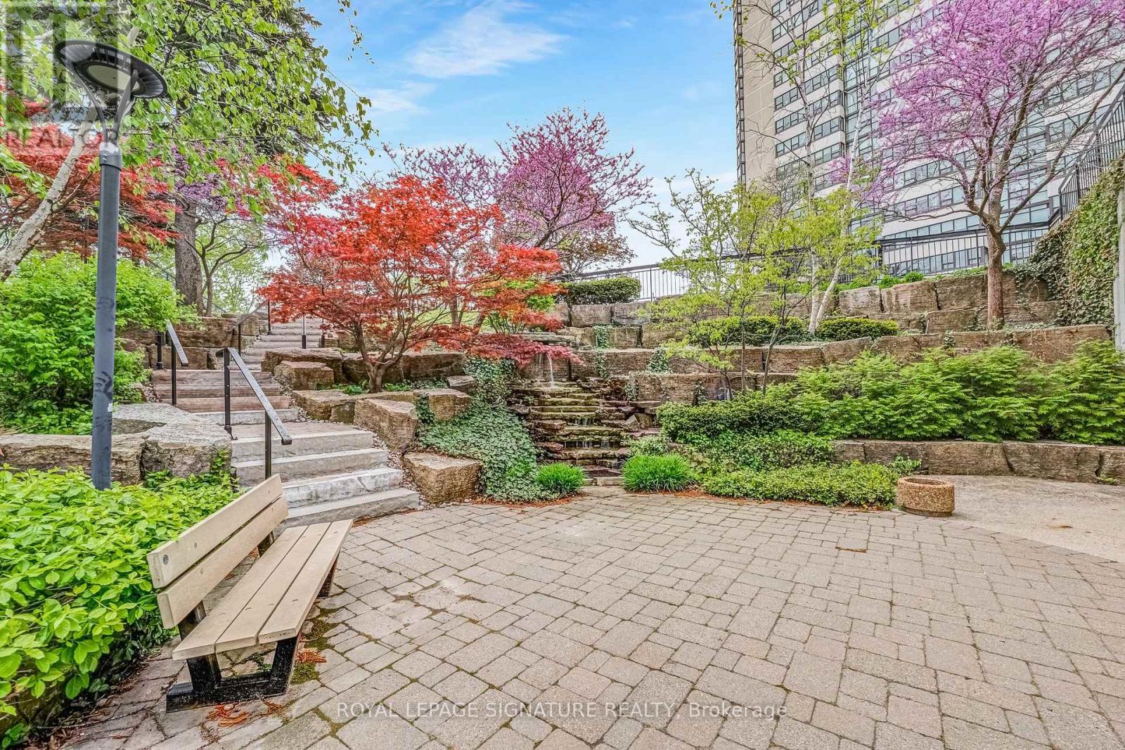 #1907 1555 FINCH AVENUE E - 46