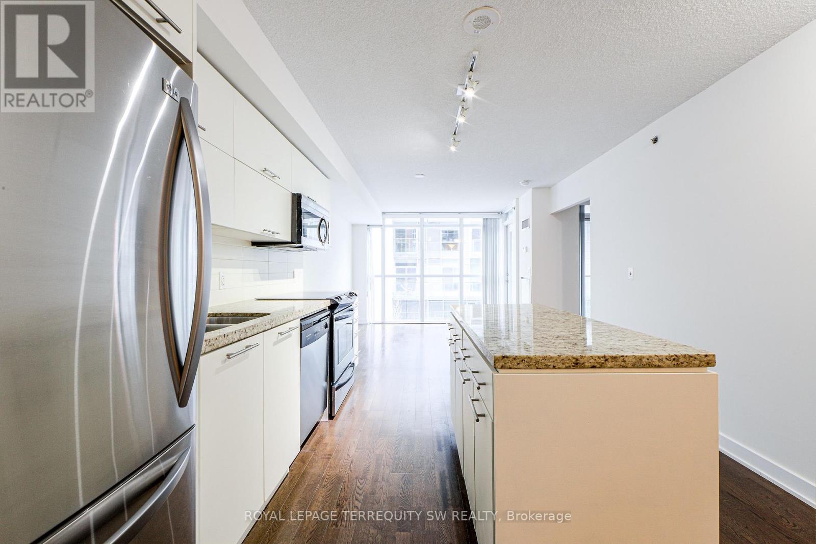 #302 21 NELSON STREET - 30
