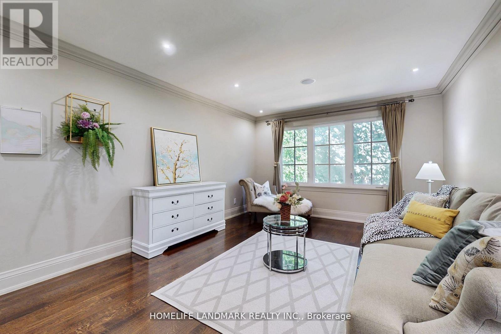 30 BOBWHITE CRESCENT - 20