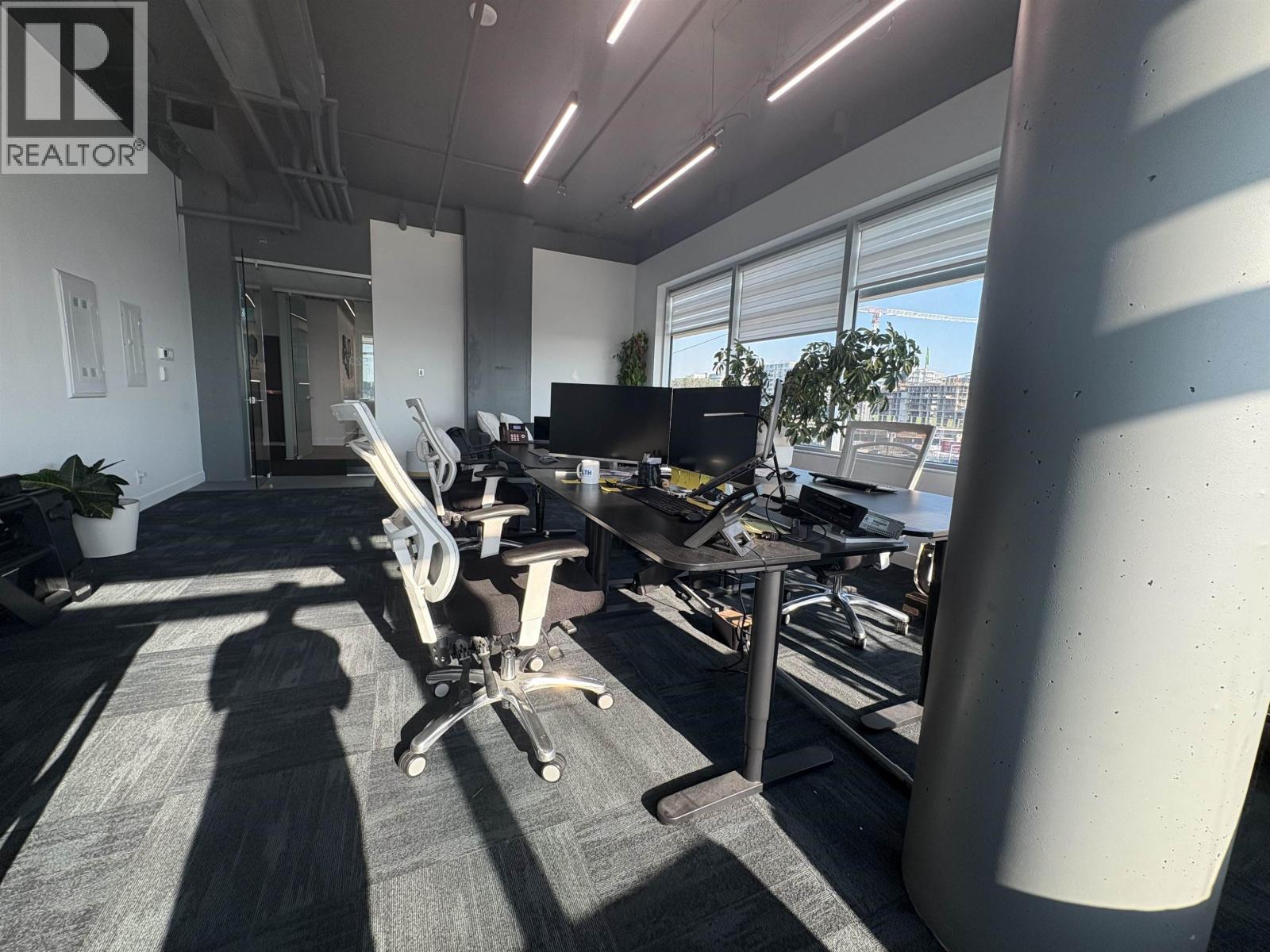 Office in Richmond - Image 8