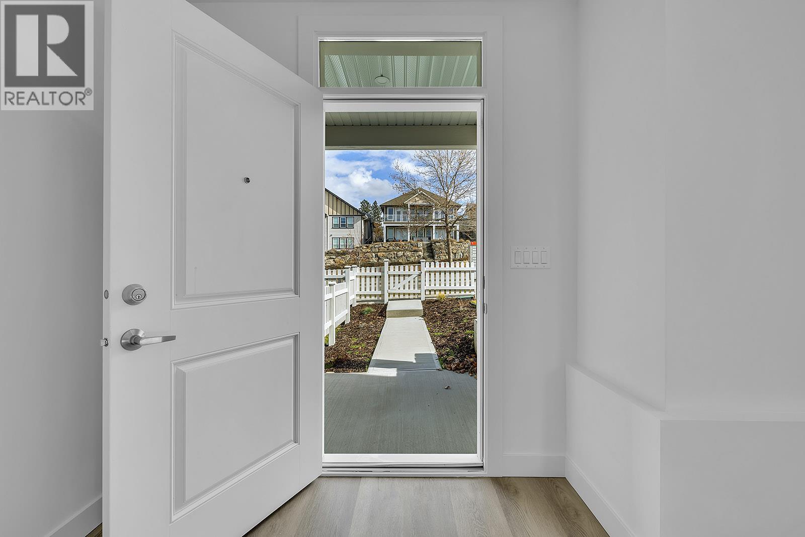 #124 5300 Main Street - 4