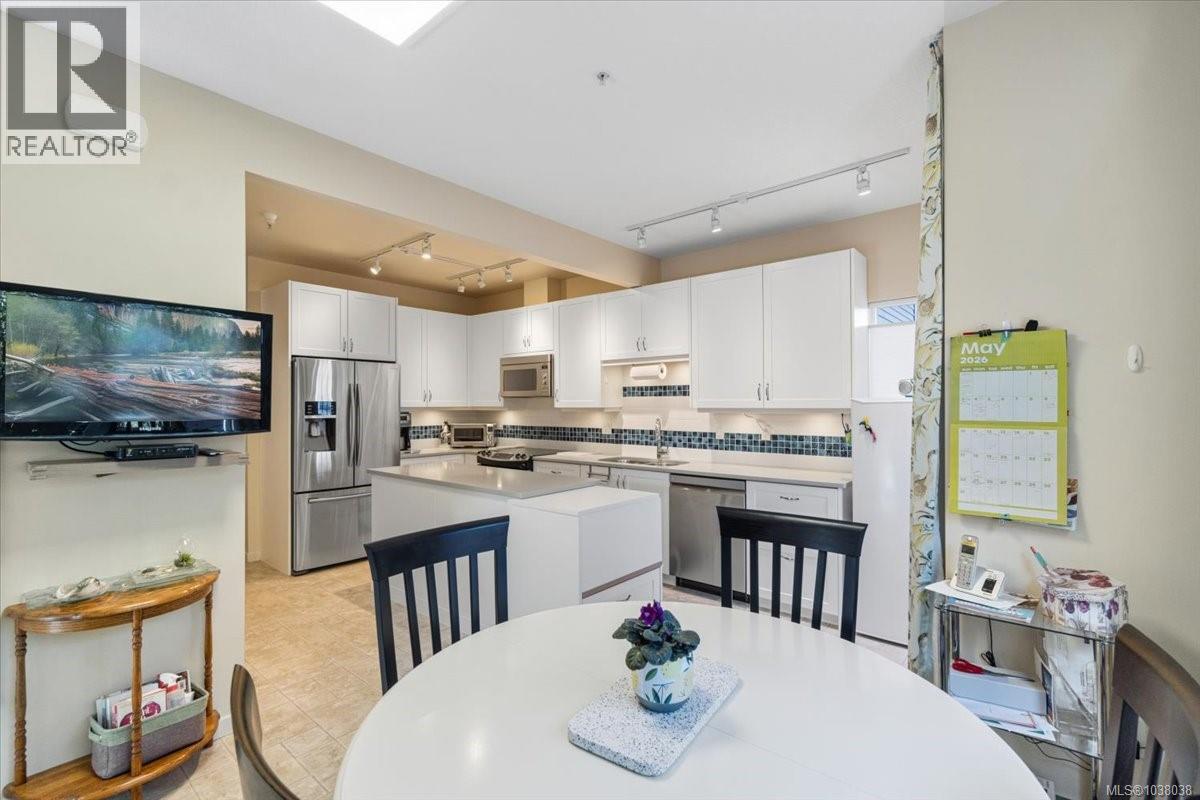 #105 5620 Edgewater Lane - 13