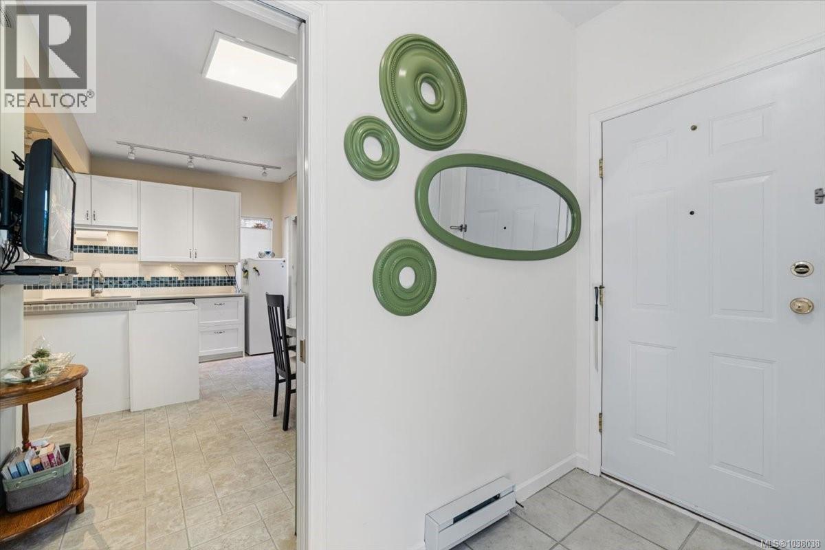 #105 5620 Edgewater Lane - 8