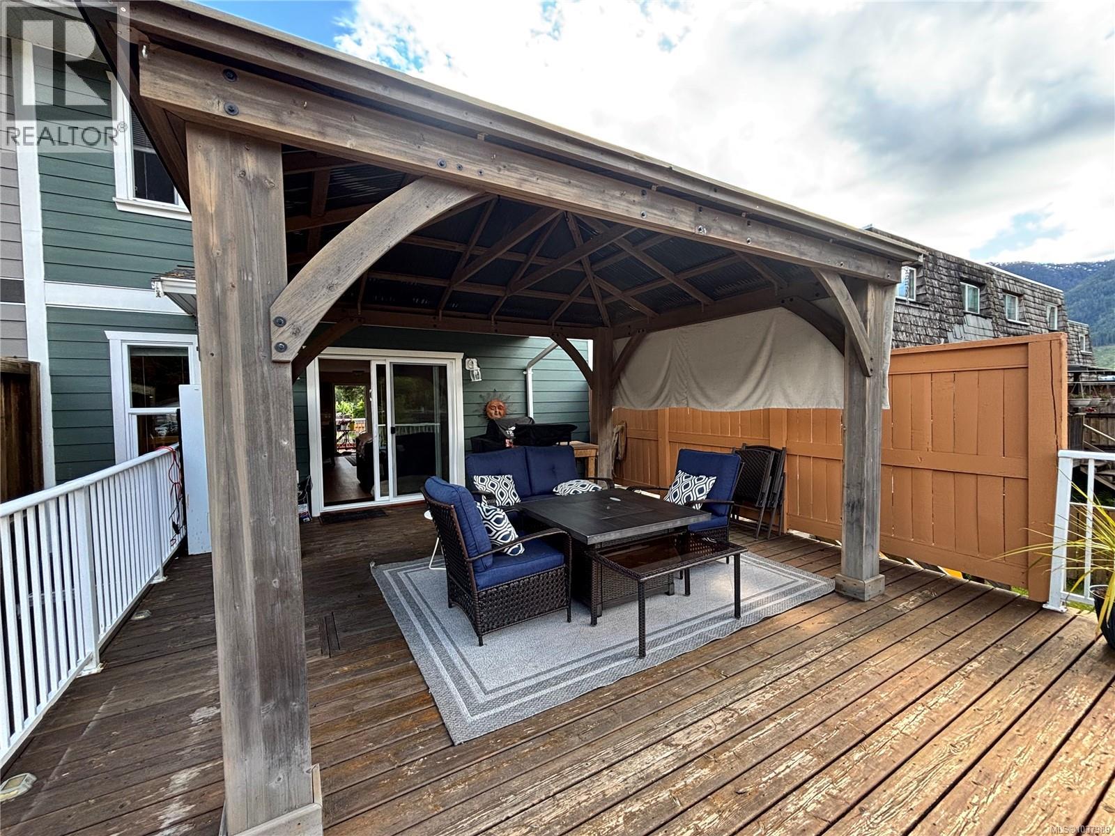 503 Maquinna Cres, Gold River