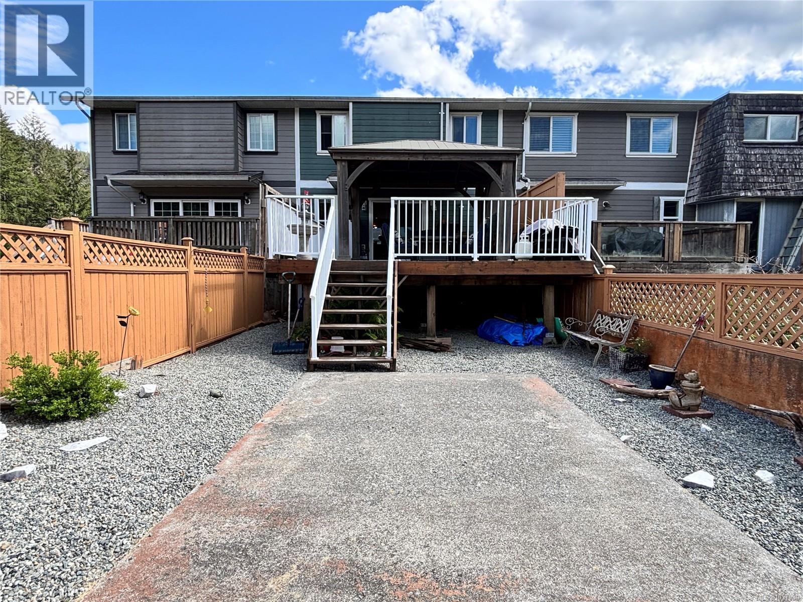 503 Maquinna Cres, Gold River