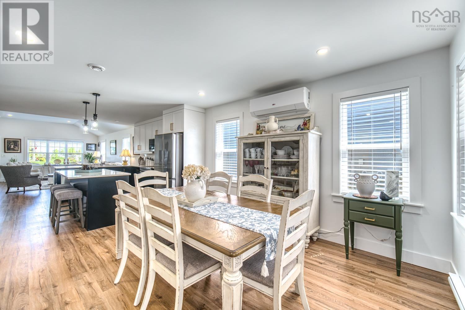 17 Community Way - 25
