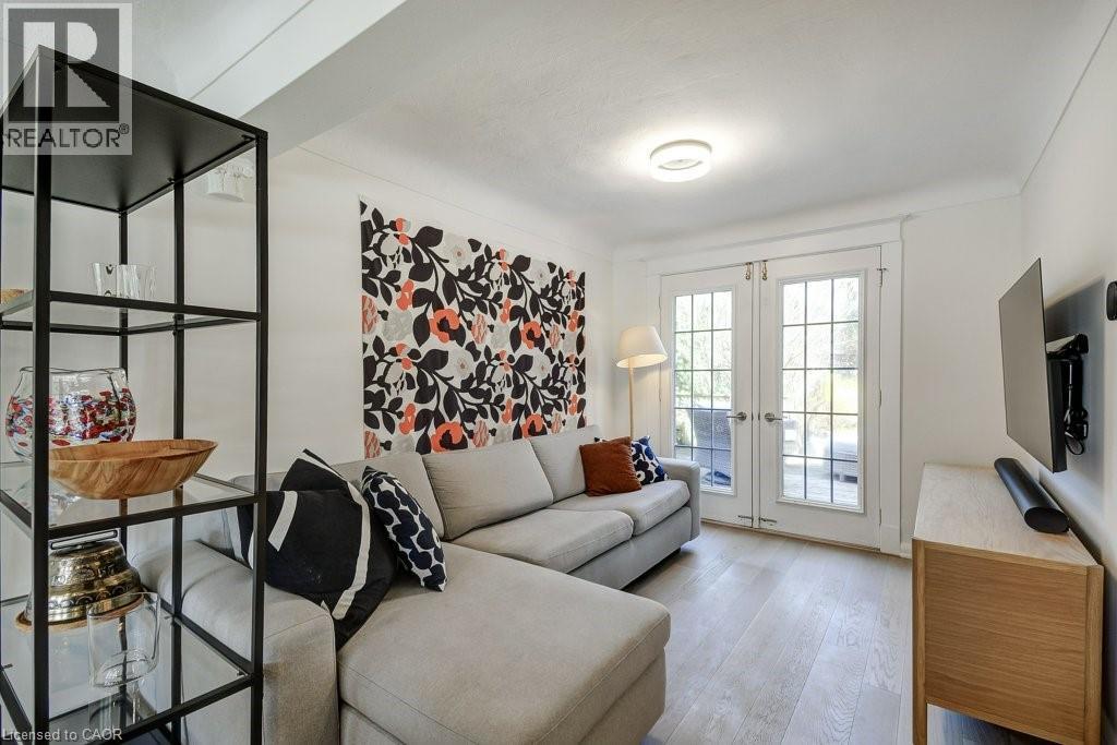 2180 CAROLINE Street - 11