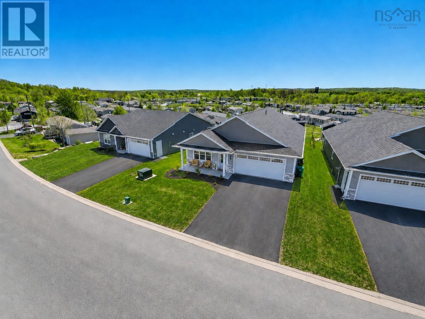 17 Community Way - 3