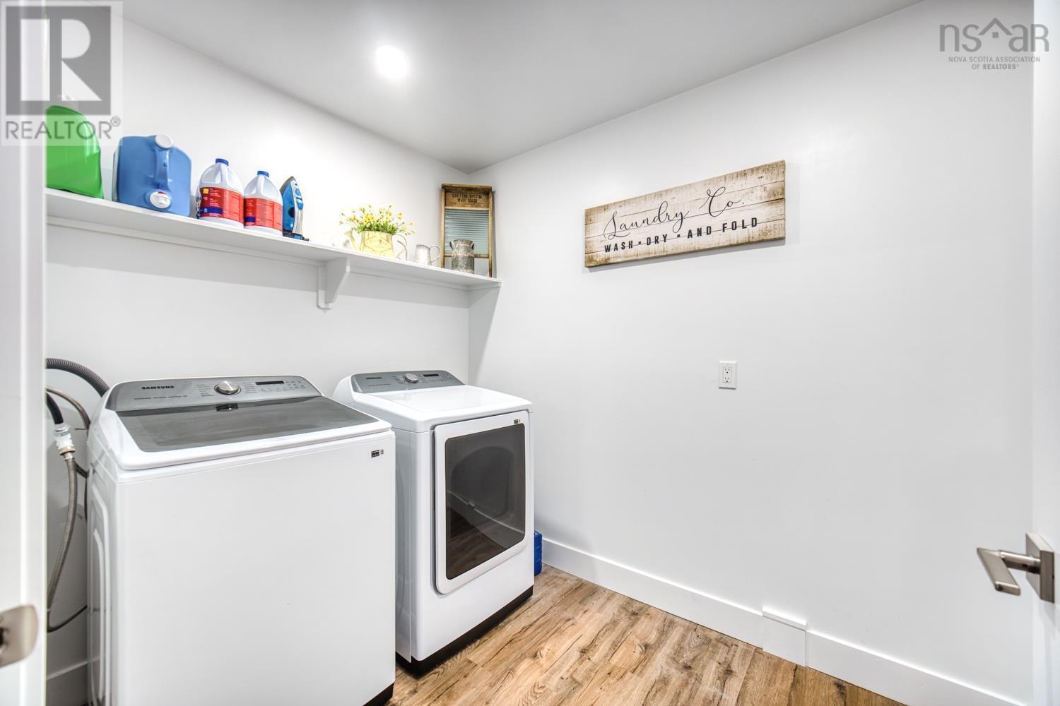 17 Community Way - 42