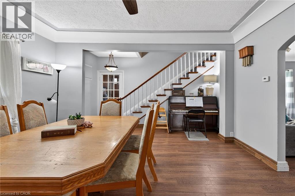827 PINE Street - 16