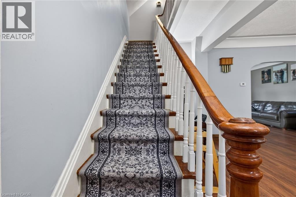 827 PINE Street - 27