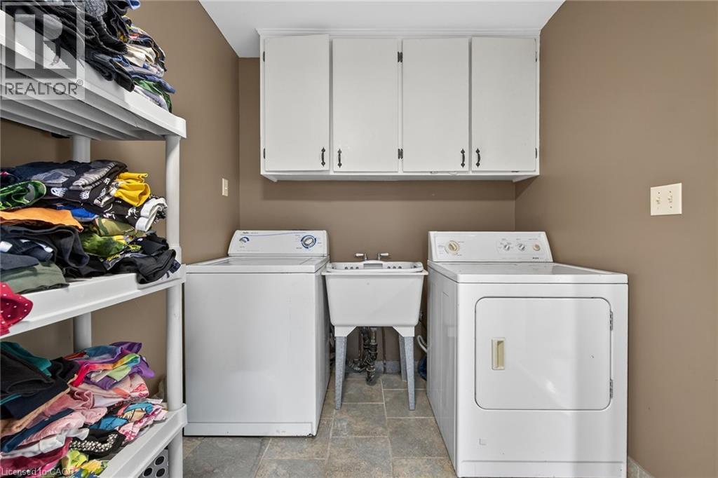 827 PINE Street - 35