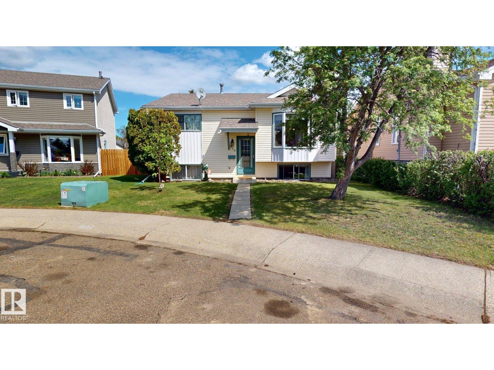 410 ST. ANDREWS PL - 1