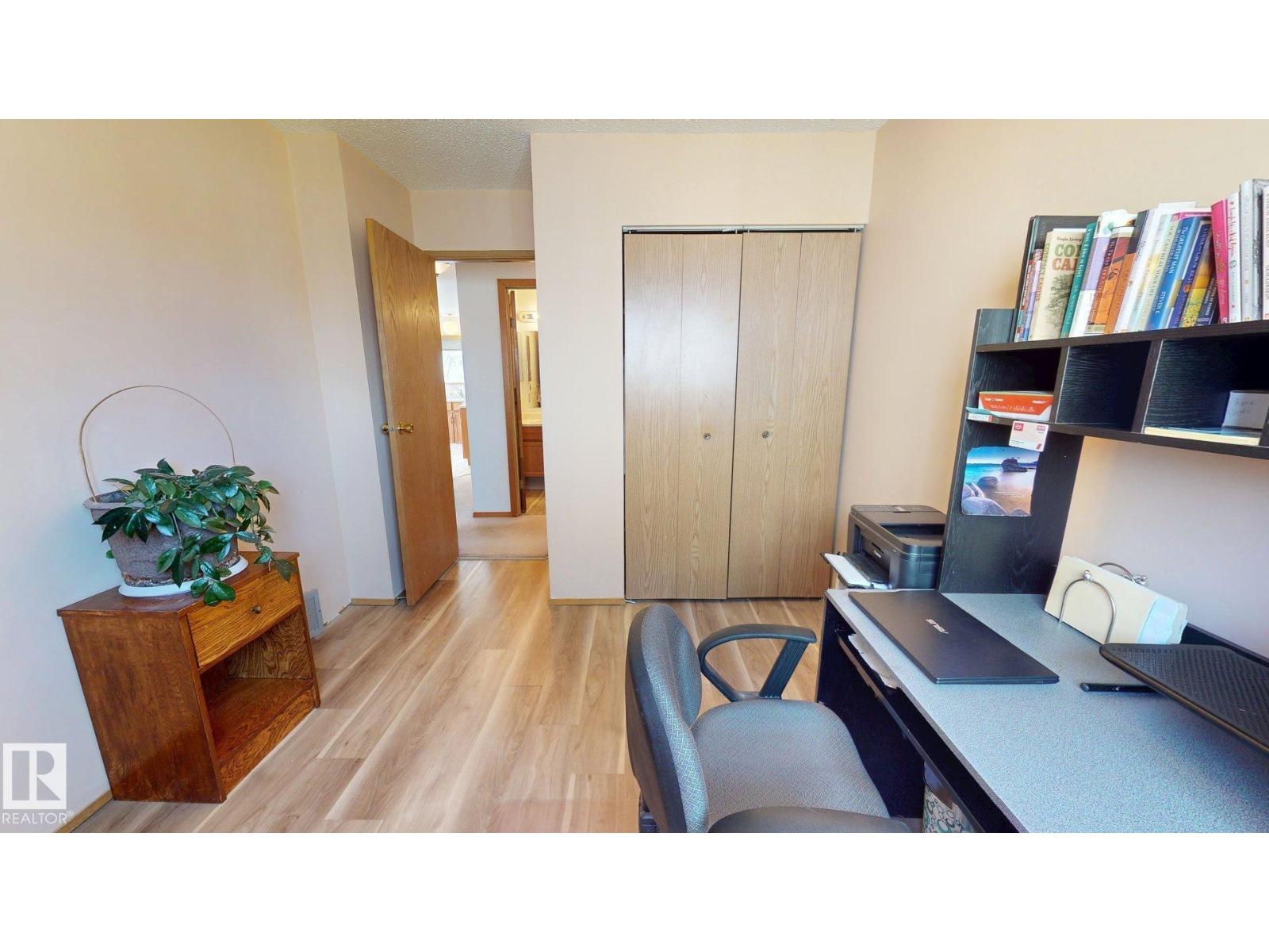 410 ST. ANDREWS PL - 12