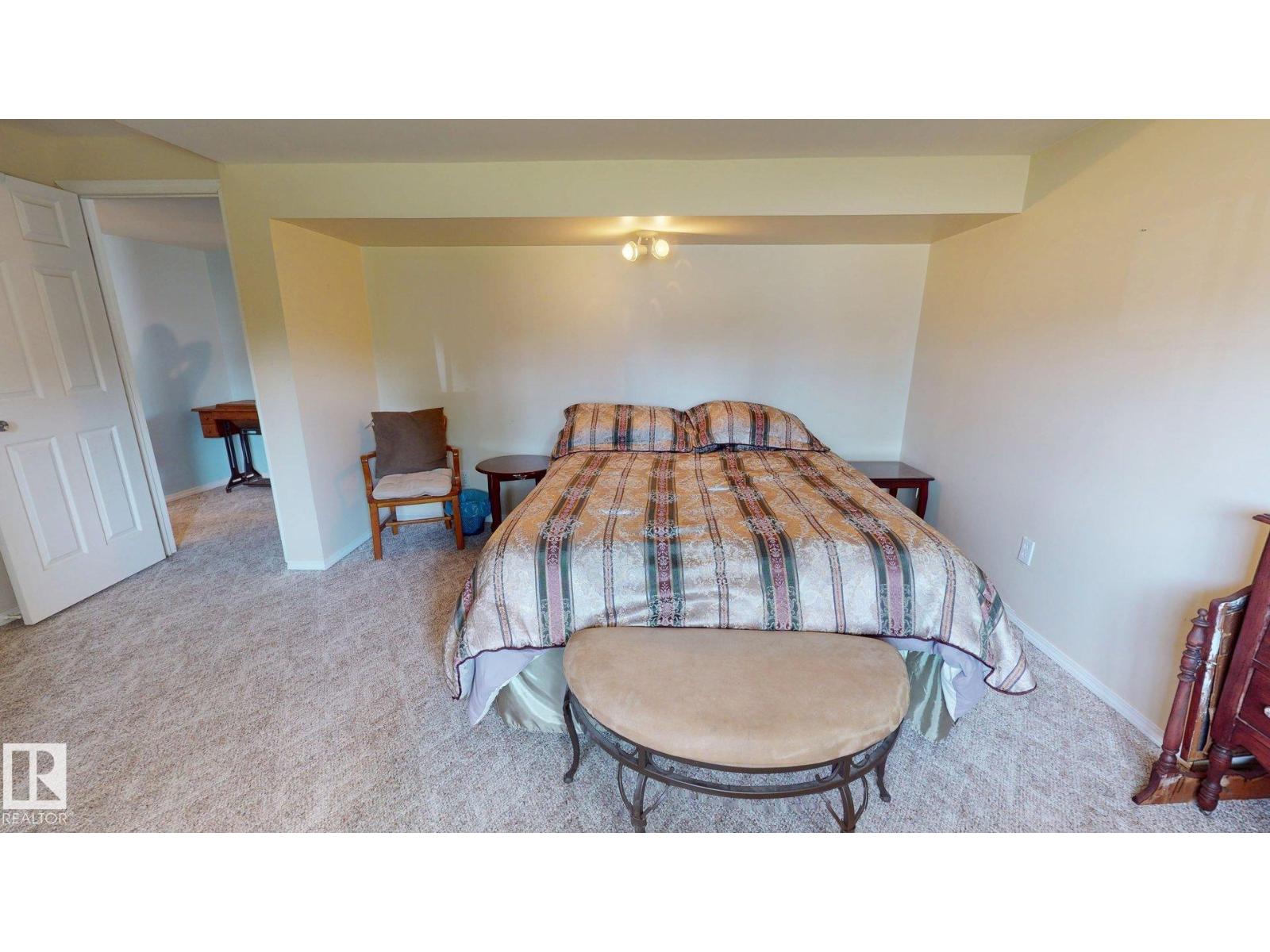 410 ST. ANDREWS PL - 22