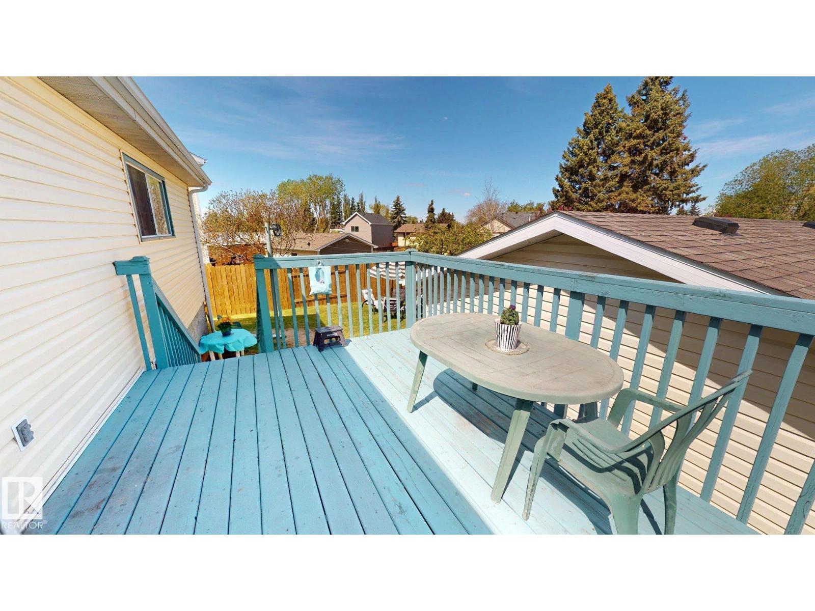 410 ST. ANDREWS PL - 24