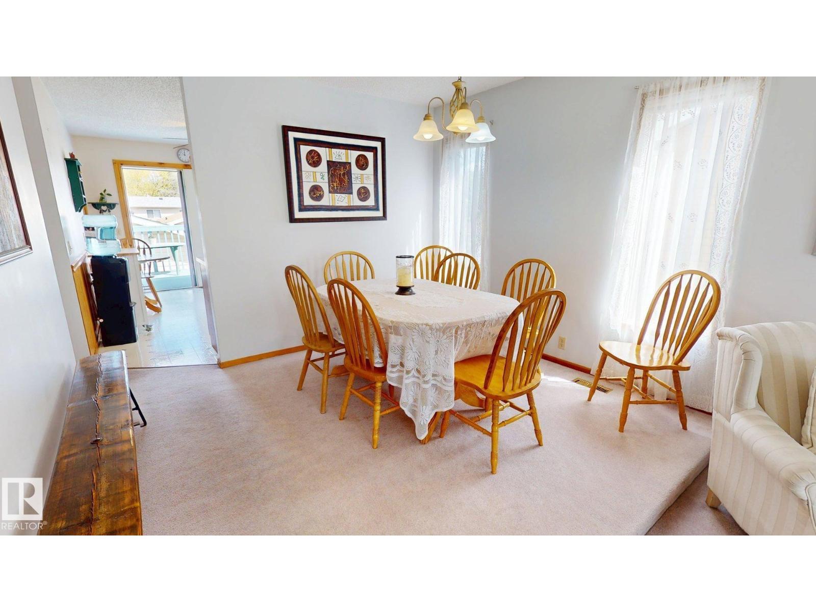 410 ST. ANDREWS PL - 4