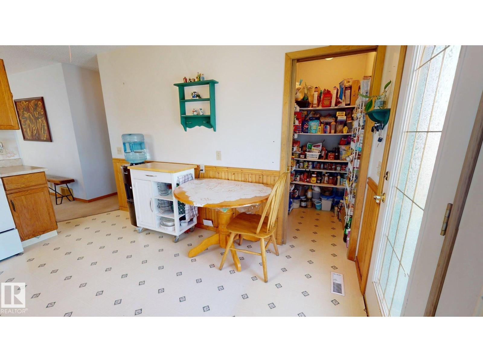 410 ST. ANDREWS PL - 7