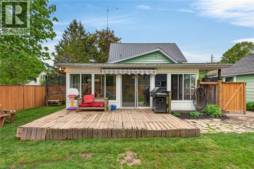 827 PINE Street - 36