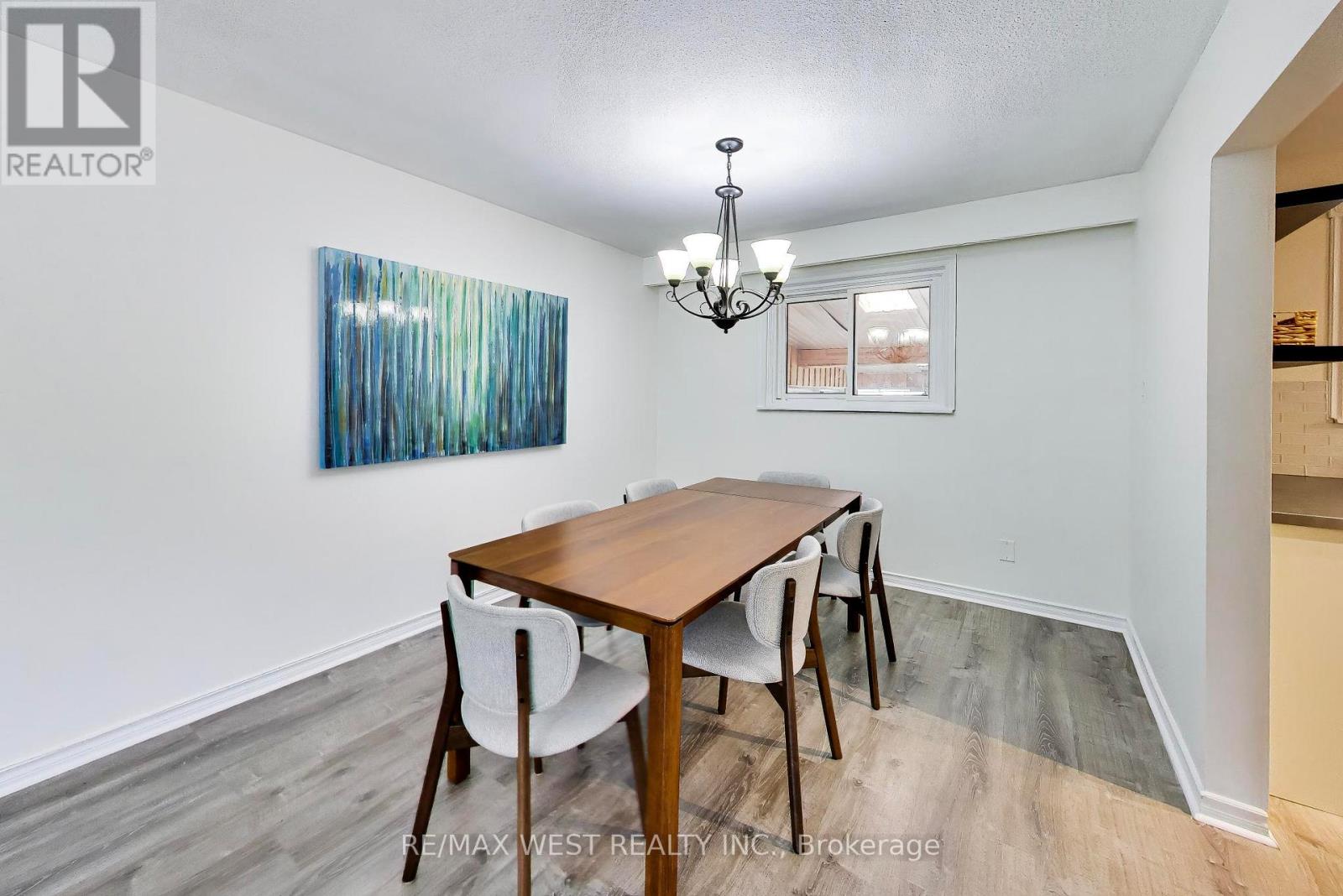 128 ROSER CRESCENT - 10