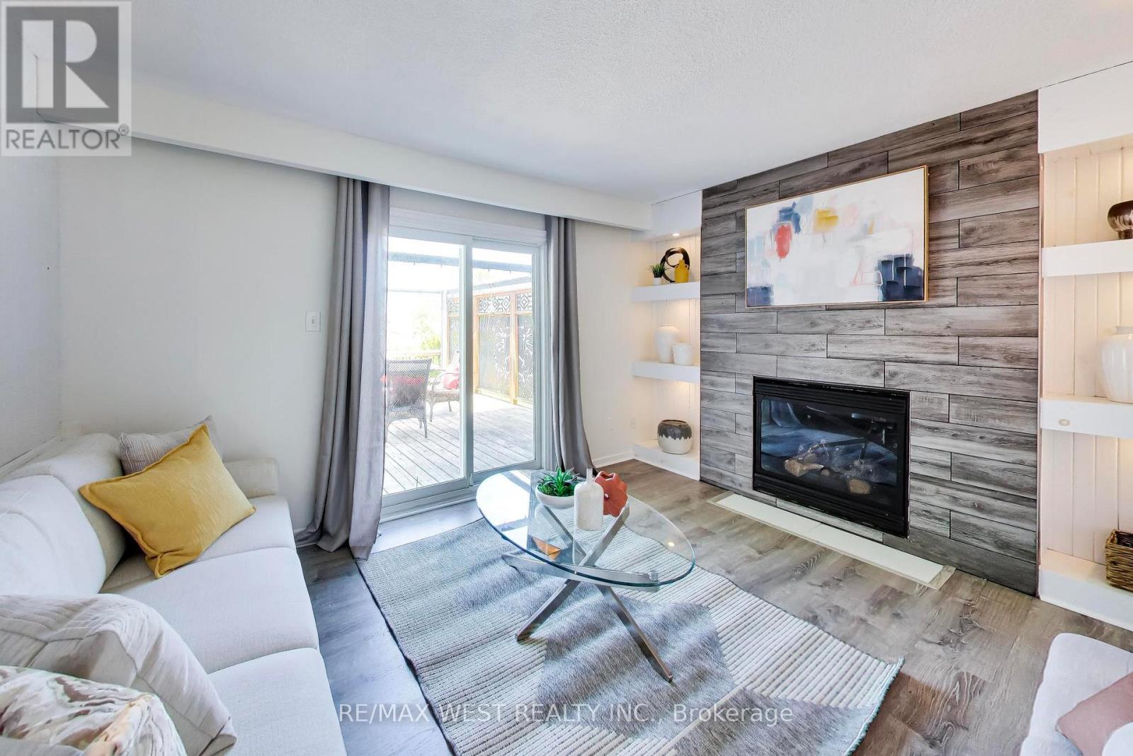 128 ROSER CRESCENT - 15