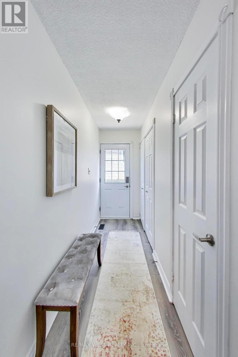 128 ROSER CRESCENT - 17
