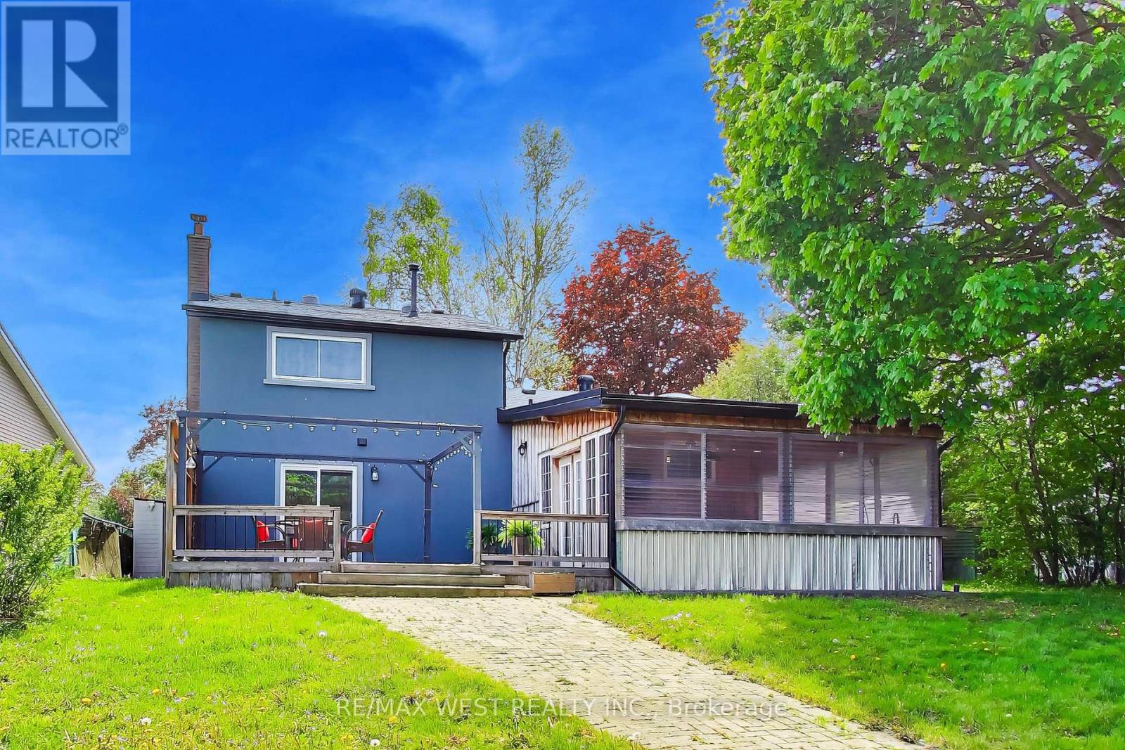 128 ROSER CRESCENT - 37