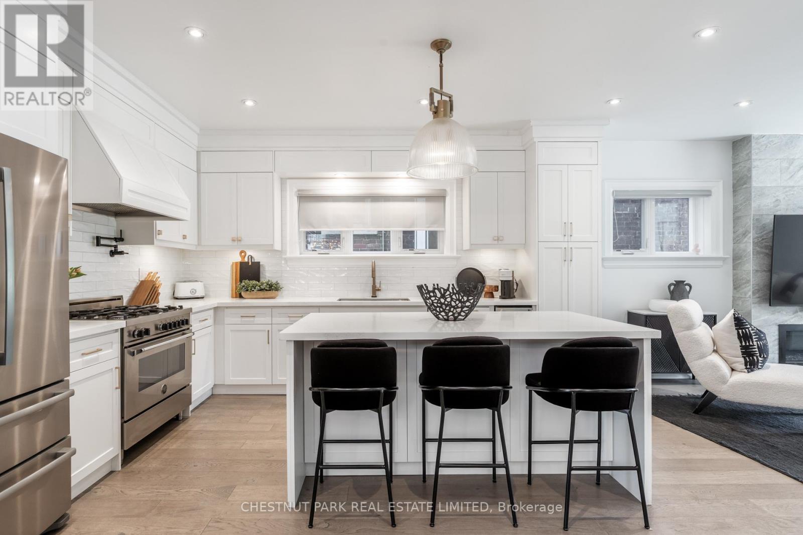 15 EDGEWOOD AVENUE - 9