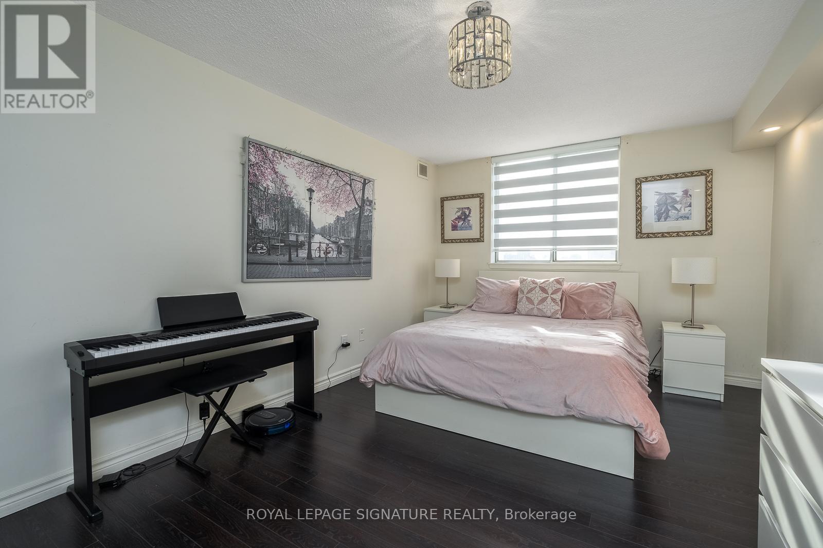 #1110 120 DUNDALK DRIVE - 27
