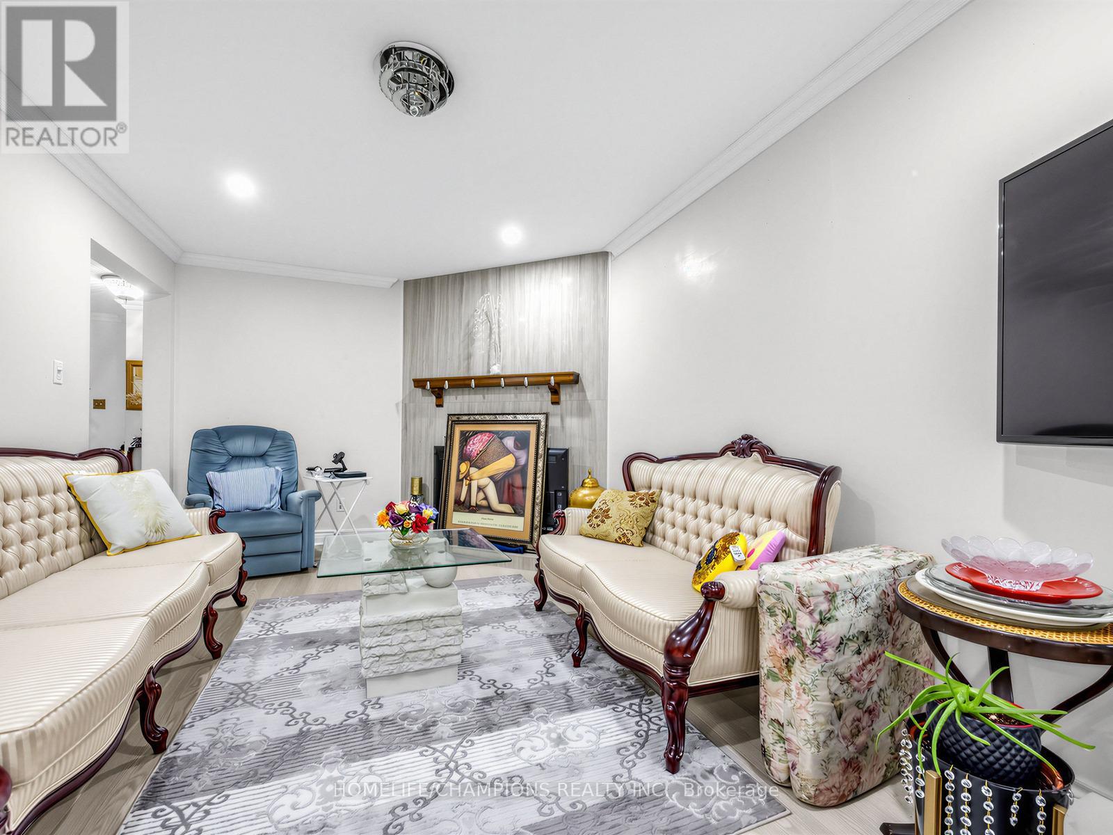 12 GLENHEATHER TERRACE - 12
