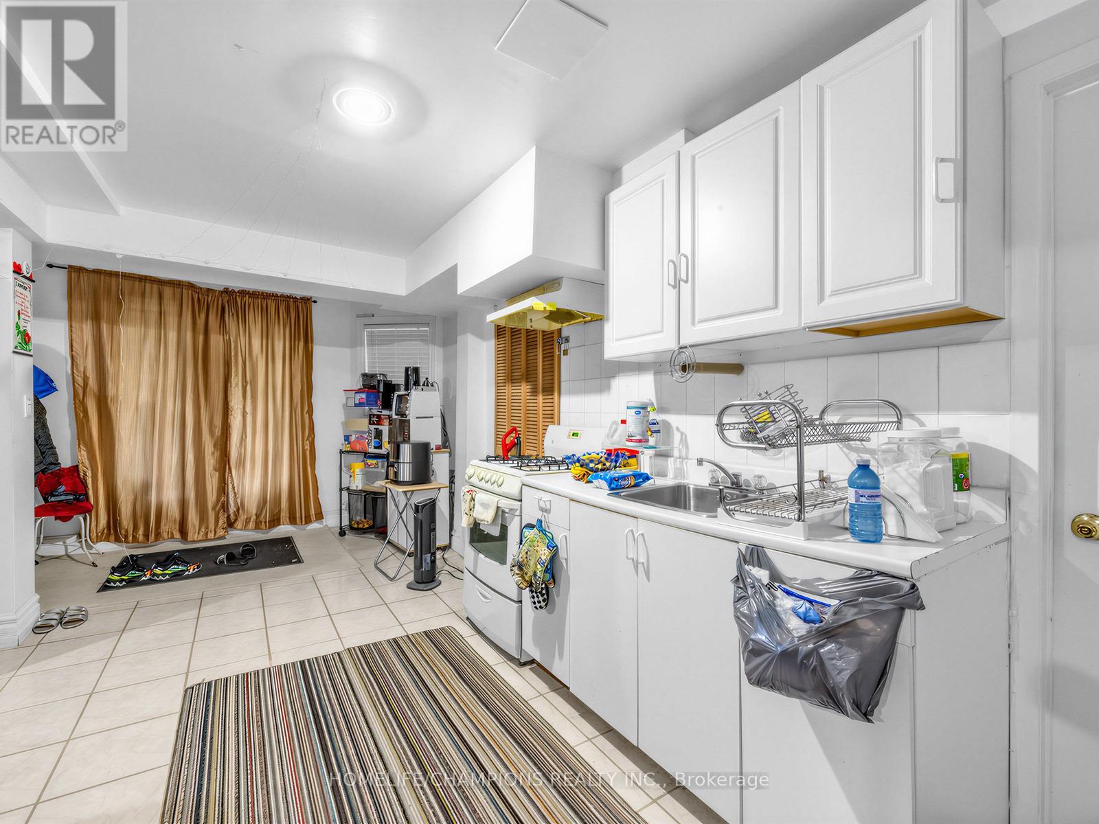 12 GLENHEATHER TERRACE - 28