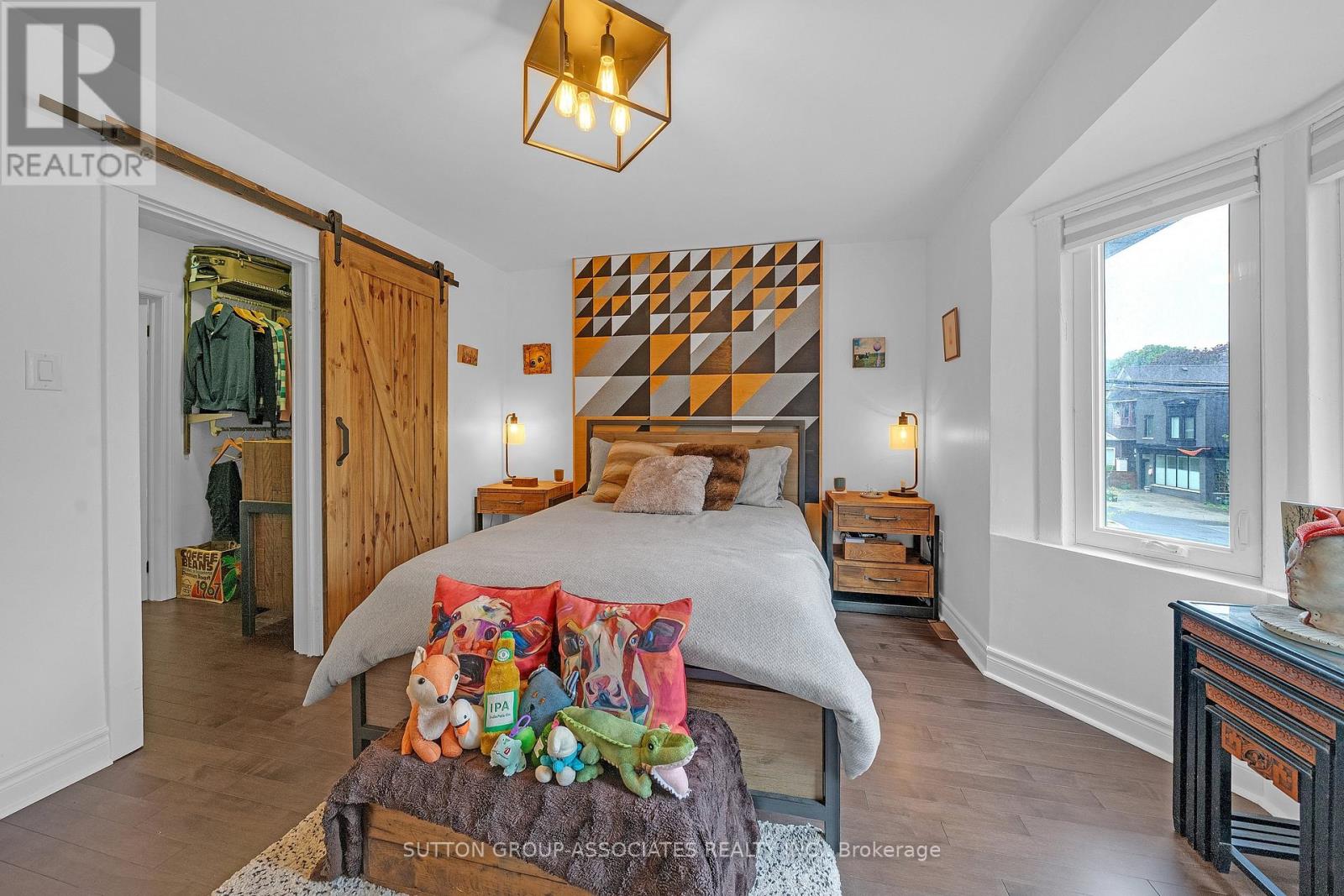 69 DAGMAR AVENUE - 13