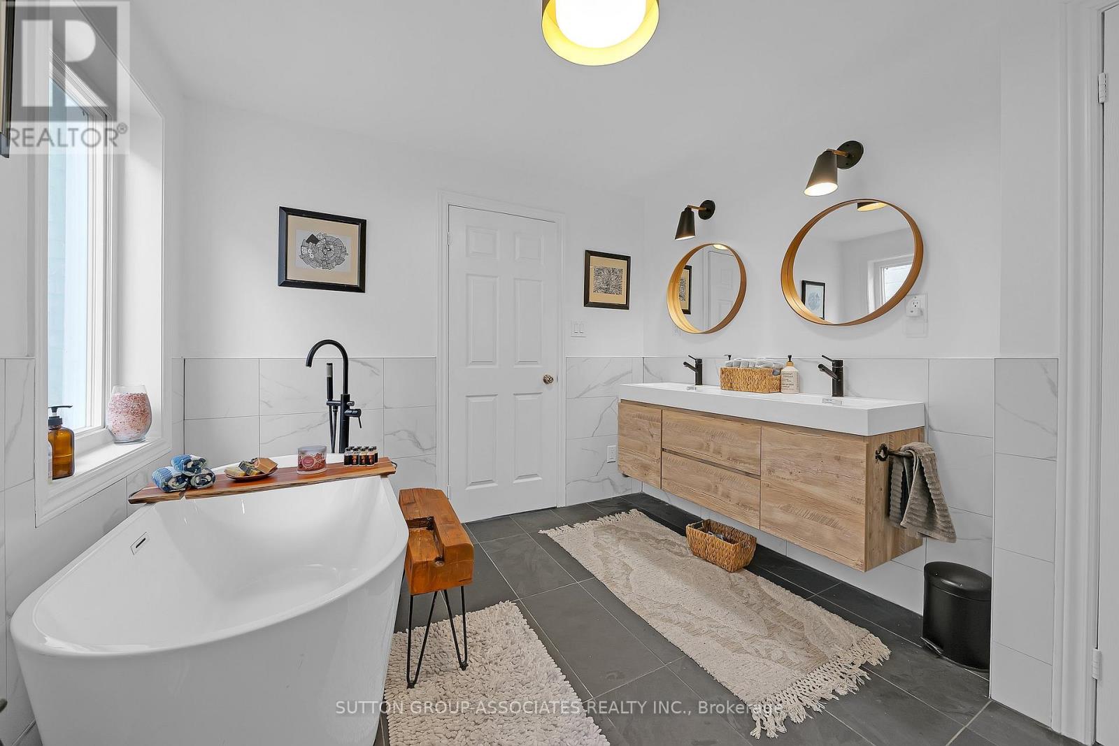 69 DAGMAR AVENUE - 17