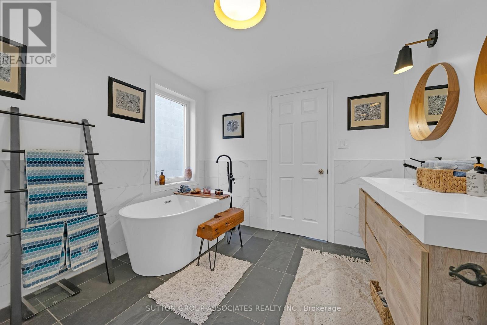 69 DAGMAR AVENUE - 18