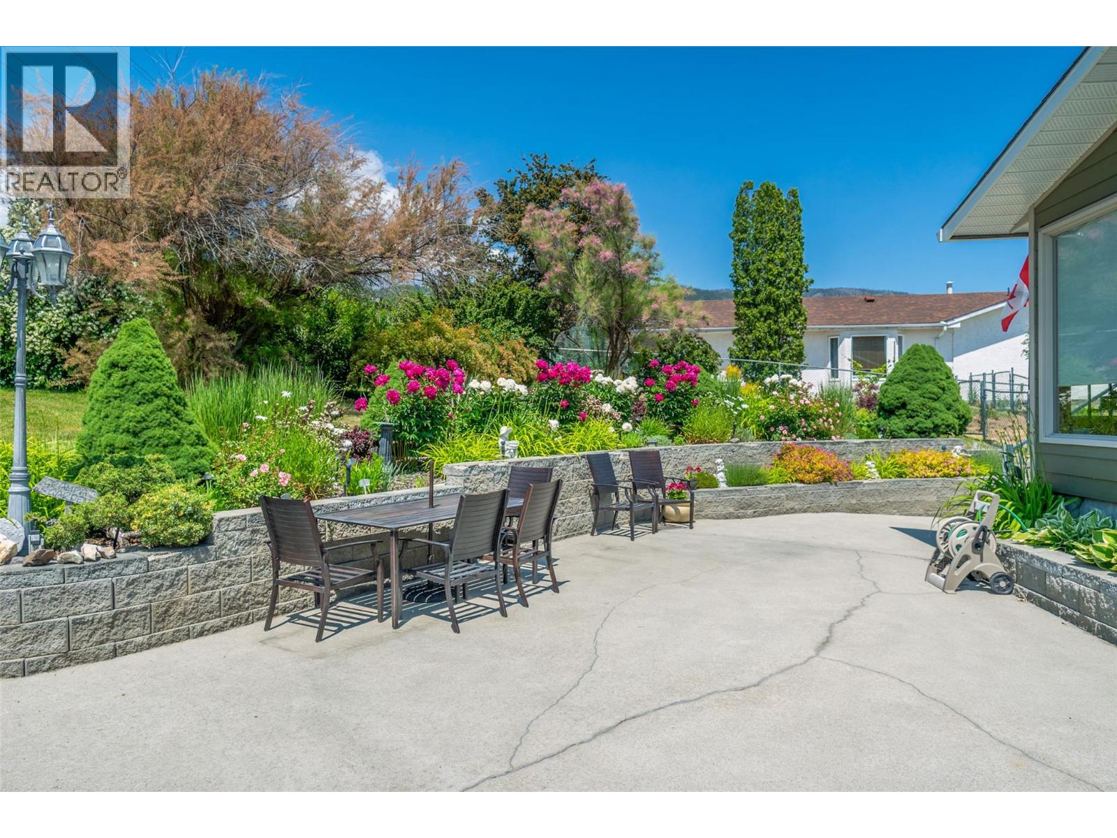 2489 Chieftain Road - 9