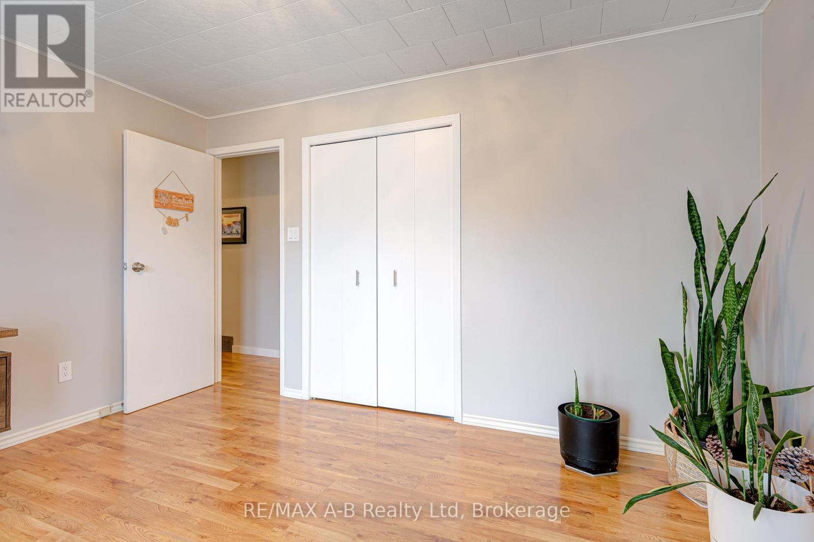 50 ALBERT STREET - 20