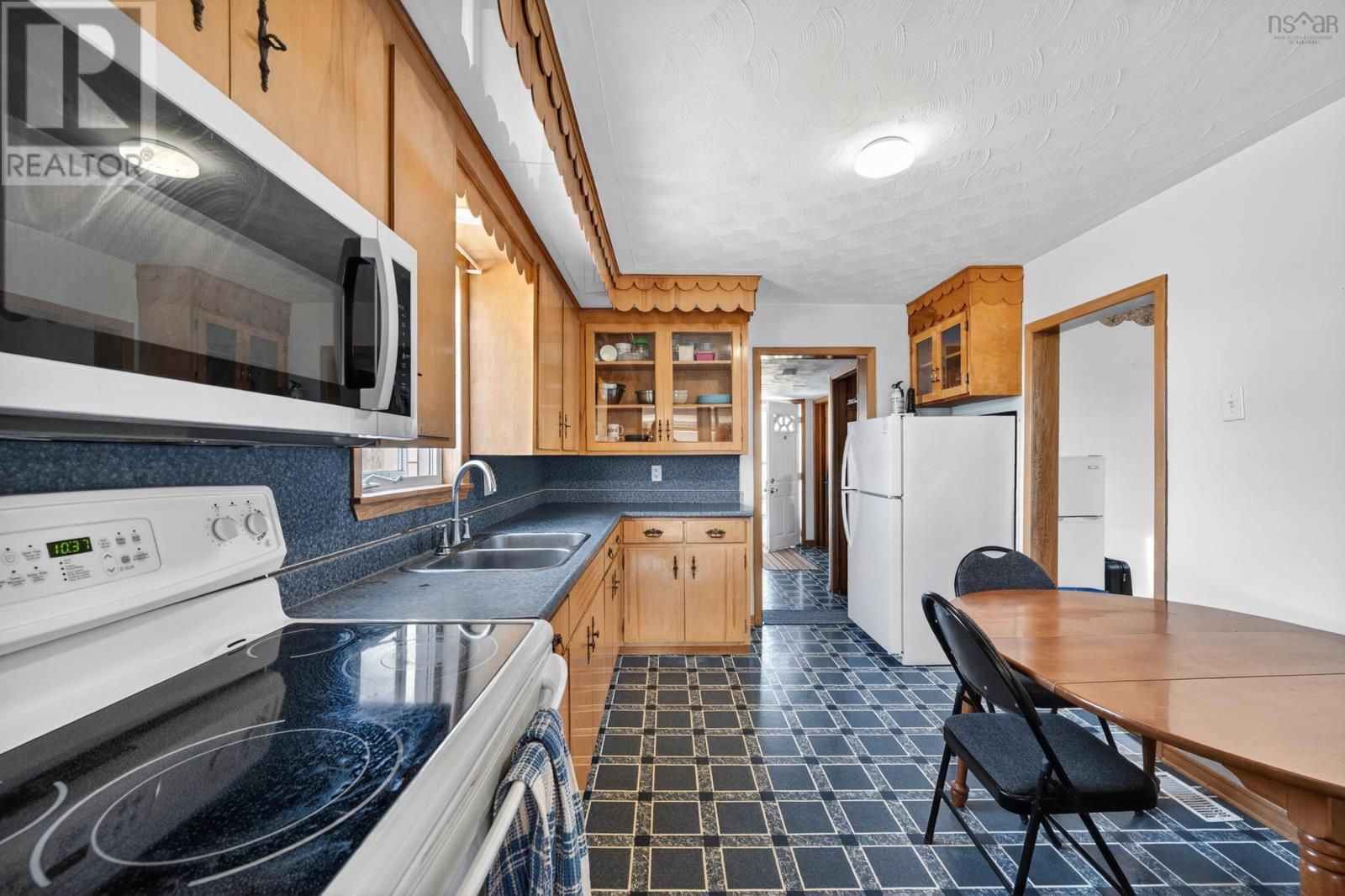 123 Maloney Street - 18
