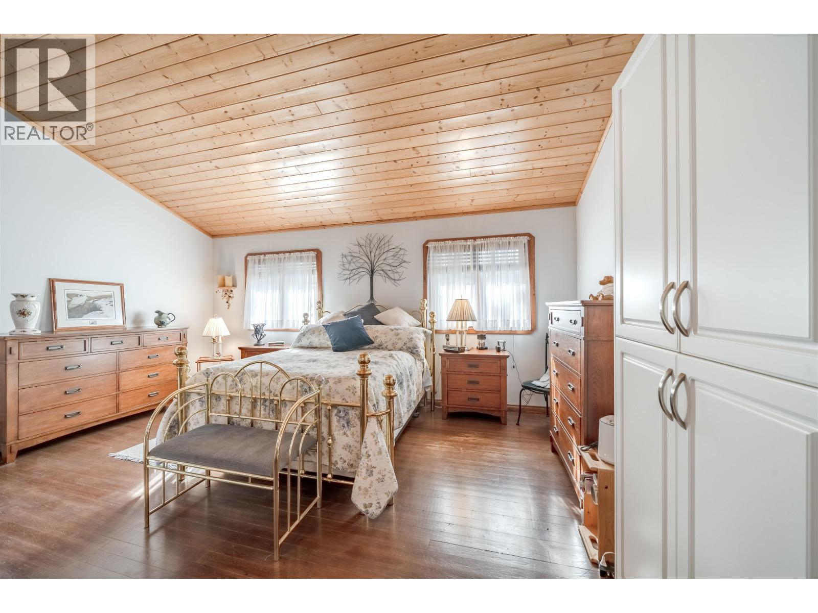 4677 CAVERLY ROAD, Lac La Hache