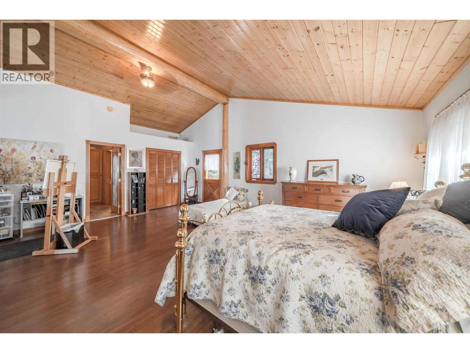 4677 CAVERLY ROAD, Lac La Hache