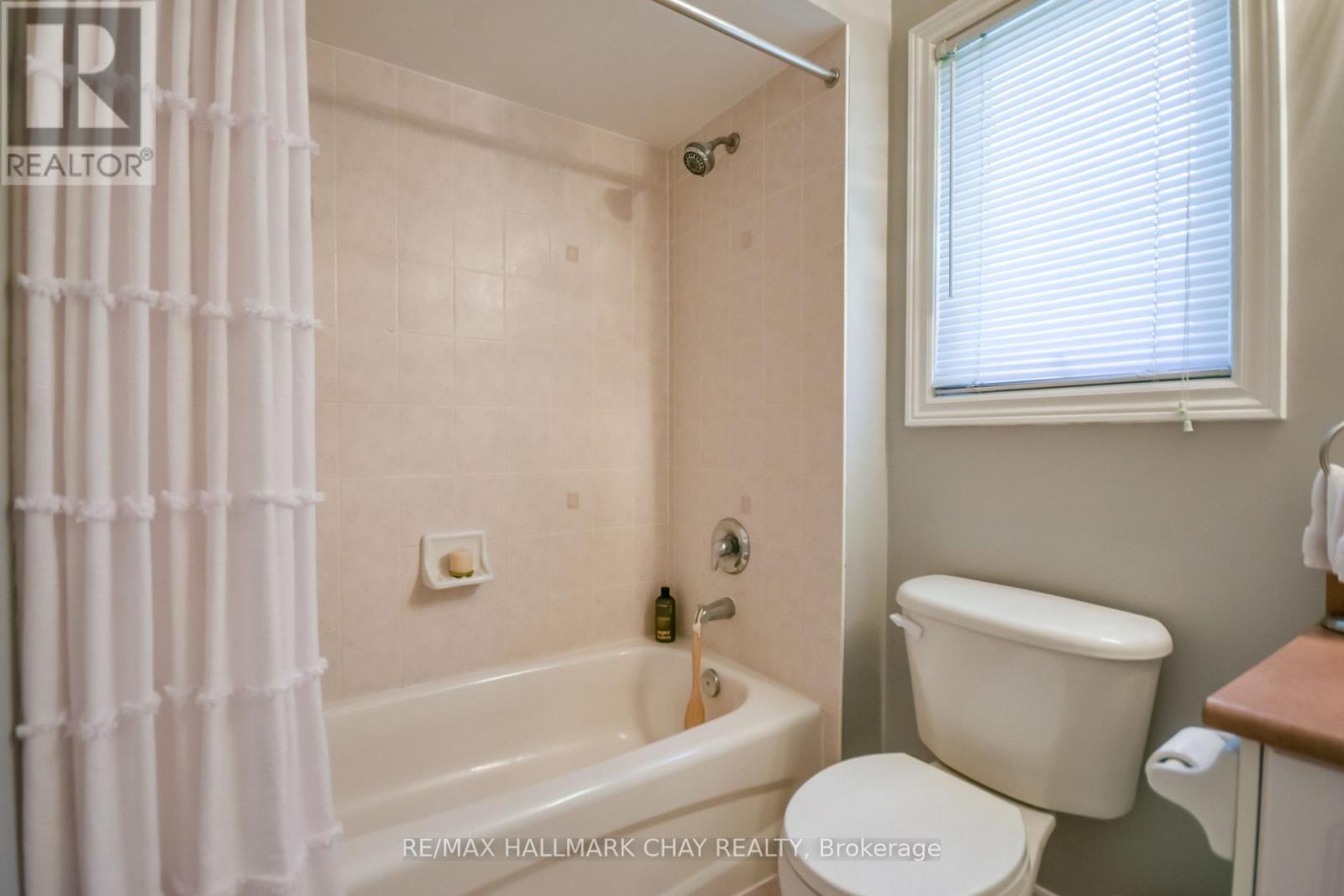 31 PRINCESS POINT DRIVE - 19