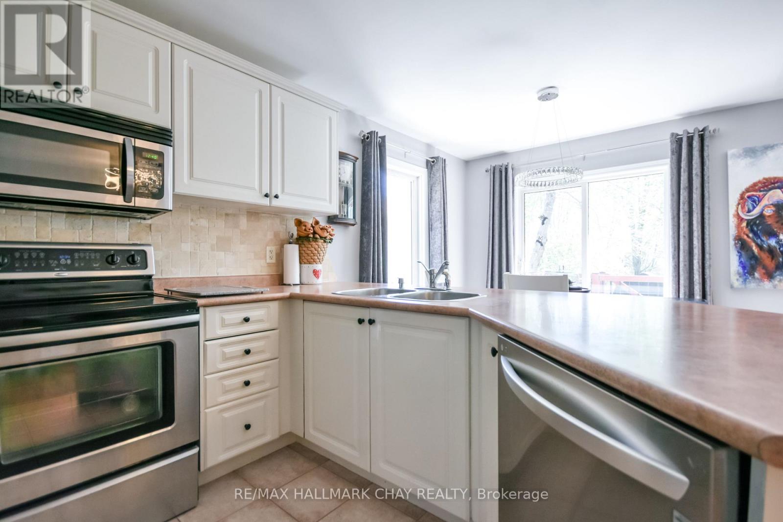 31 PRINCESS POINT DRIVE - 8