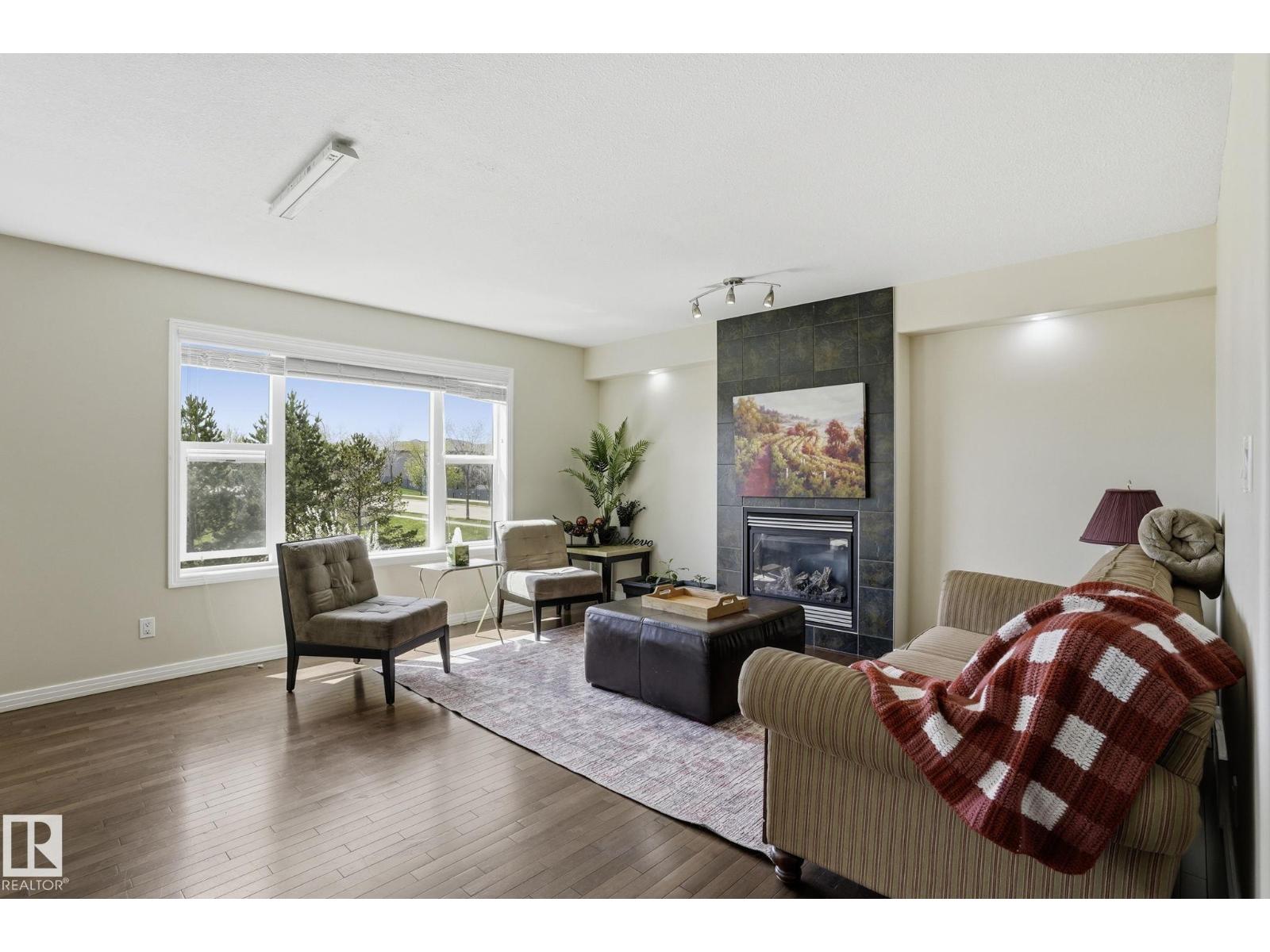10 Rockwell Close - Image 2
