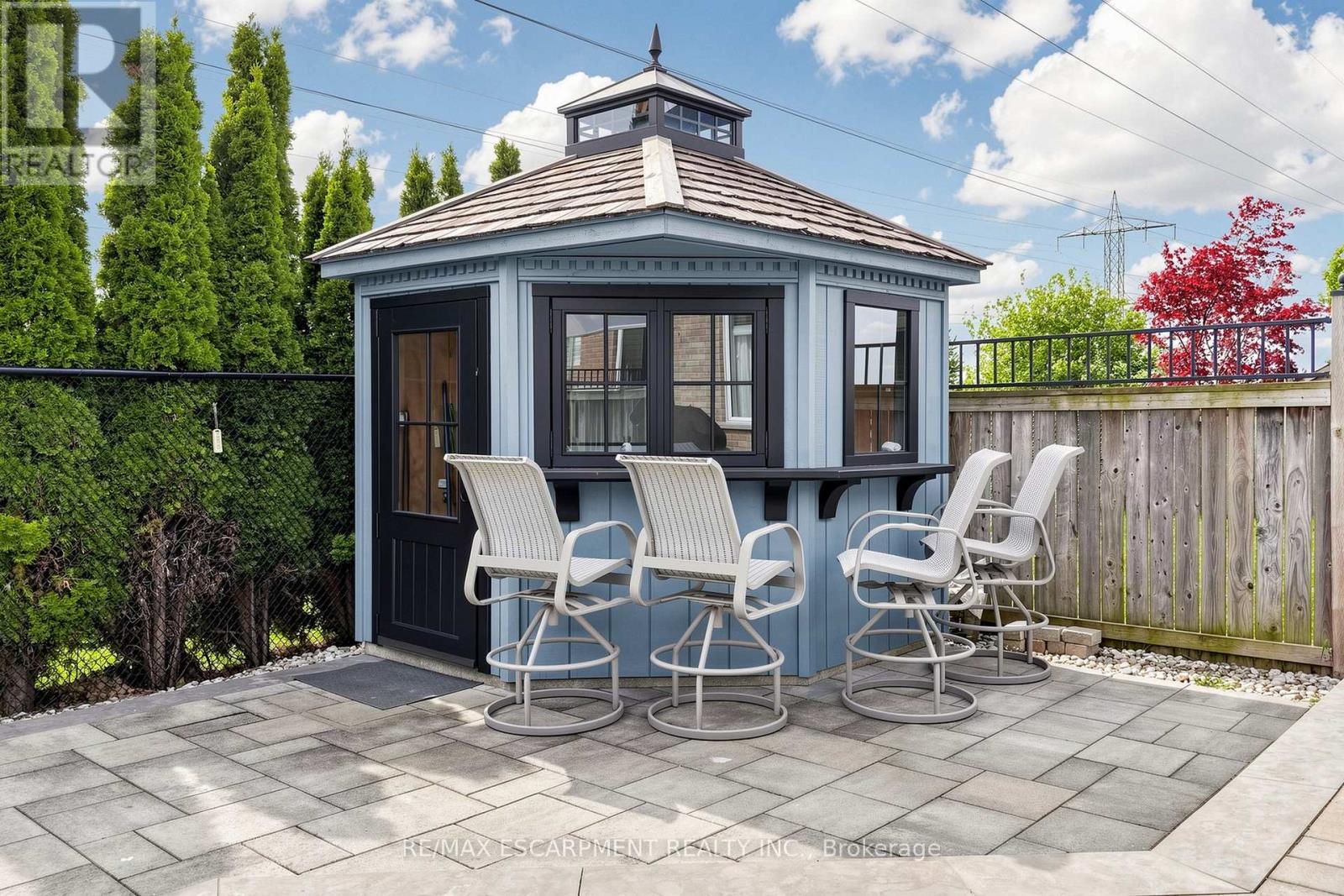 4176 SAUNDERS CRESCENT - 43