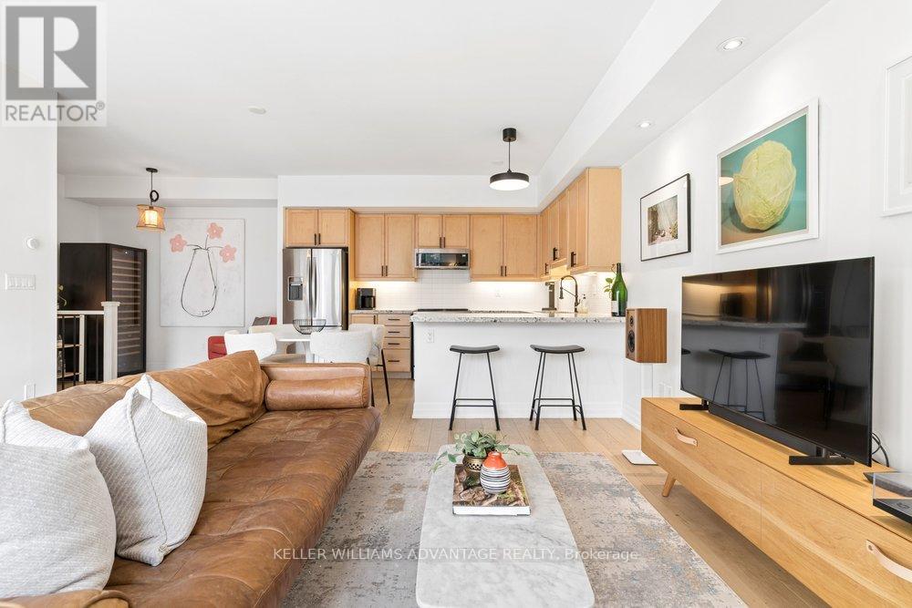 #402 57 MACAULAY AVENUE - 19