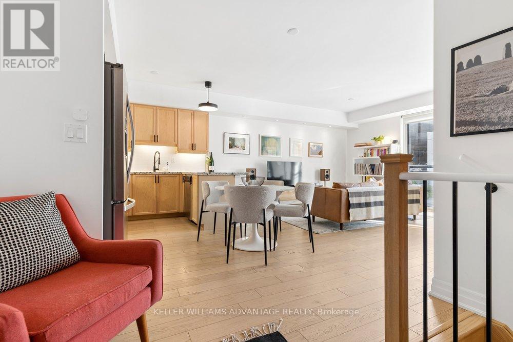 #402 57 MACAULAY AVENUE - 31